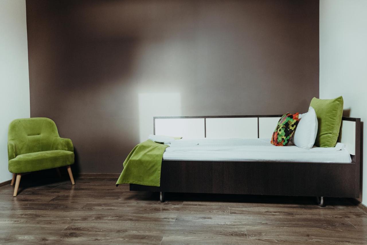 Popasul Transilvania Piatra Fantanele Ngoại thất bức ảnh